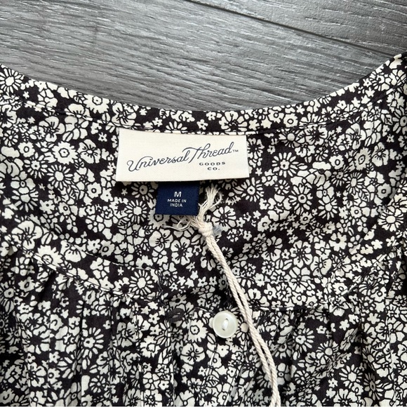 Universal Threads | Black Flora Peasant Blouse Sz M - Picture 2 of 7